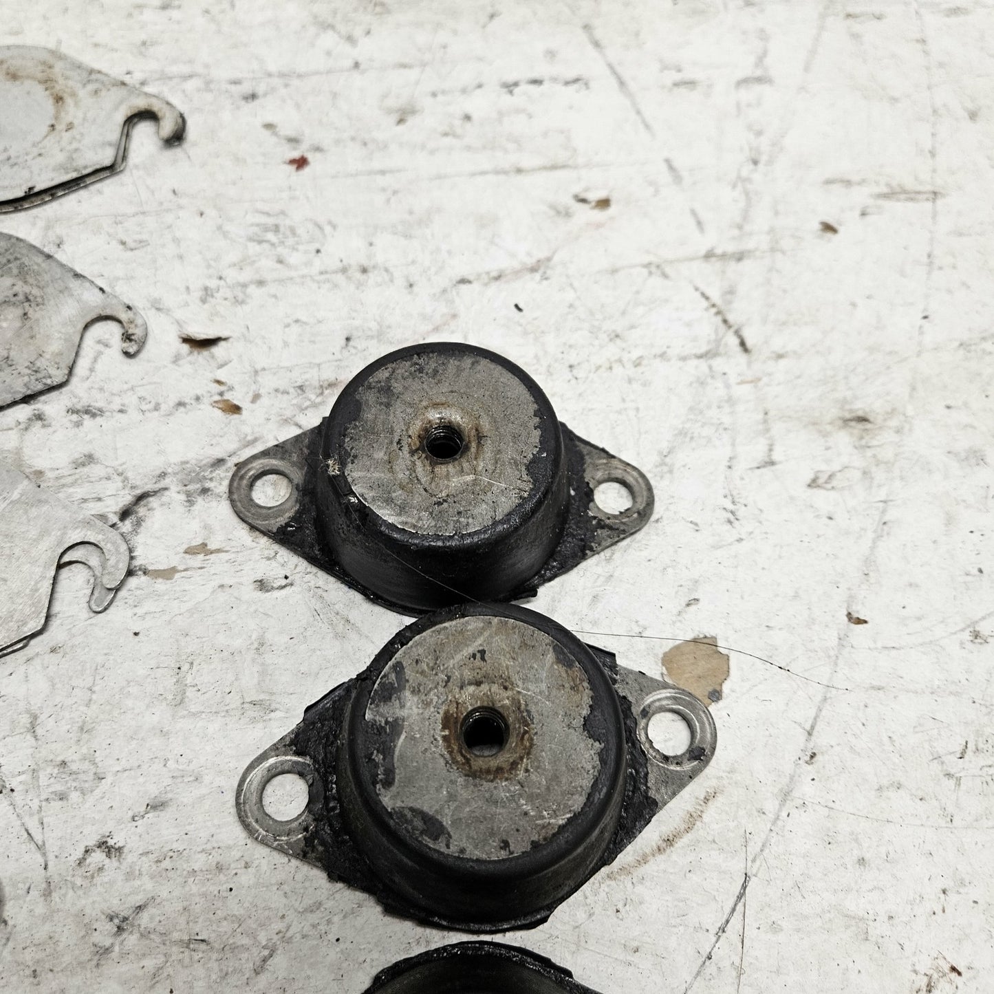 Sea Doo Bombardier 1996-1998 GTI GTS SP SPX SPI HX GS Engine Mount Set 270000217