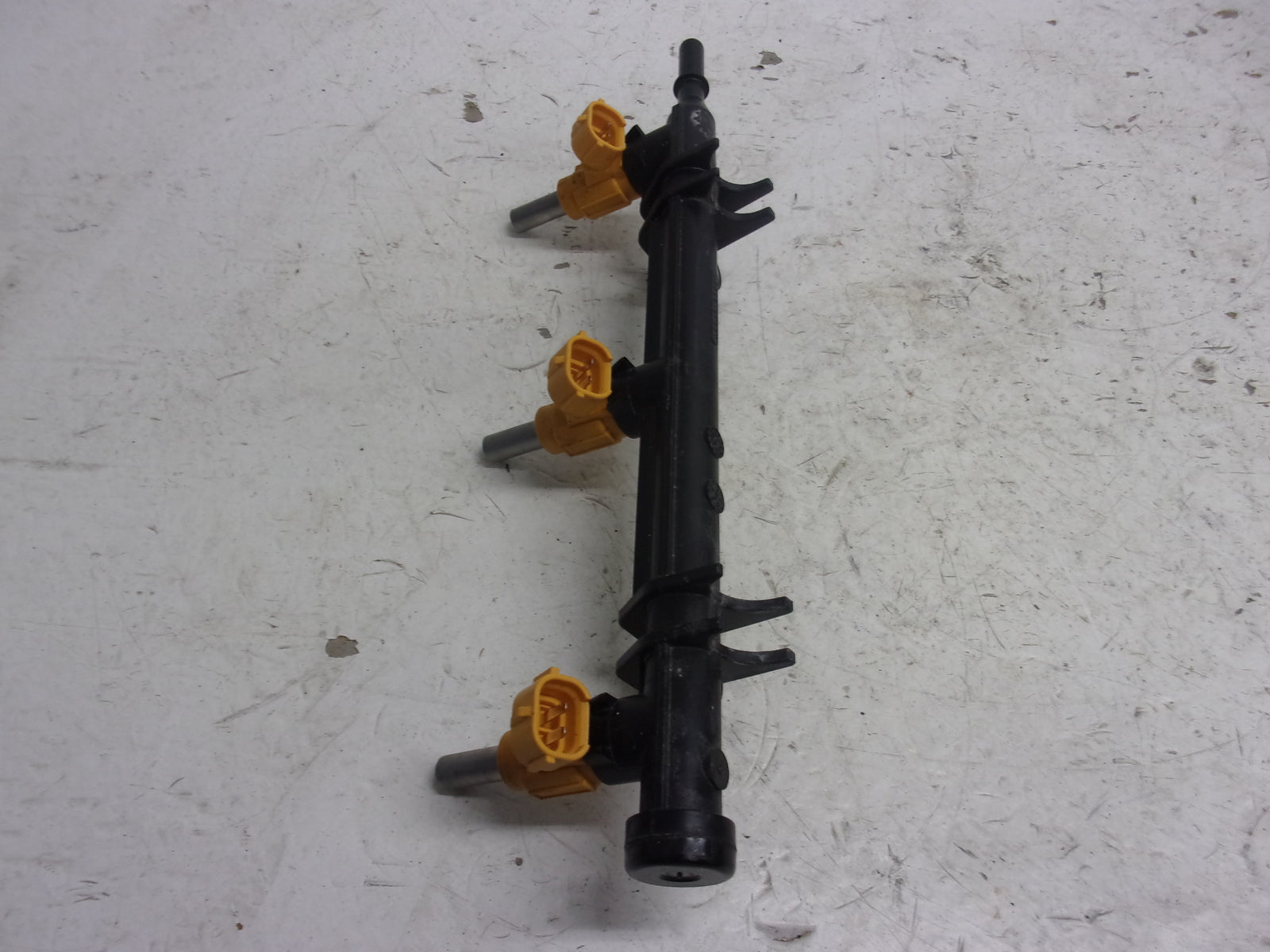 Yamaha 2016-2017 VX V1 EX Barely Used OEM Fuel Rail + Injectors 6EY-13761-00-00