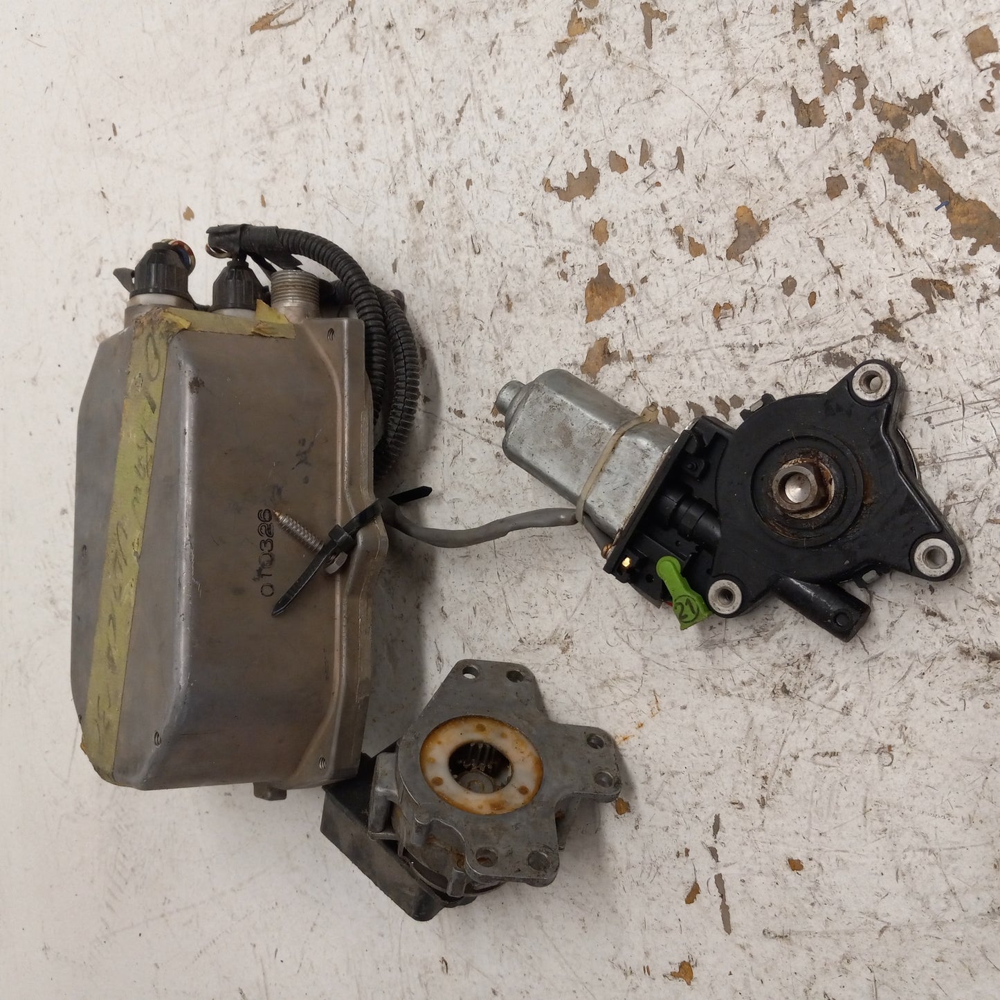 Kawasaki Jet Ski 1999-2005 Ultra 130/150 OEM Trim Control Unit # 21175-3712