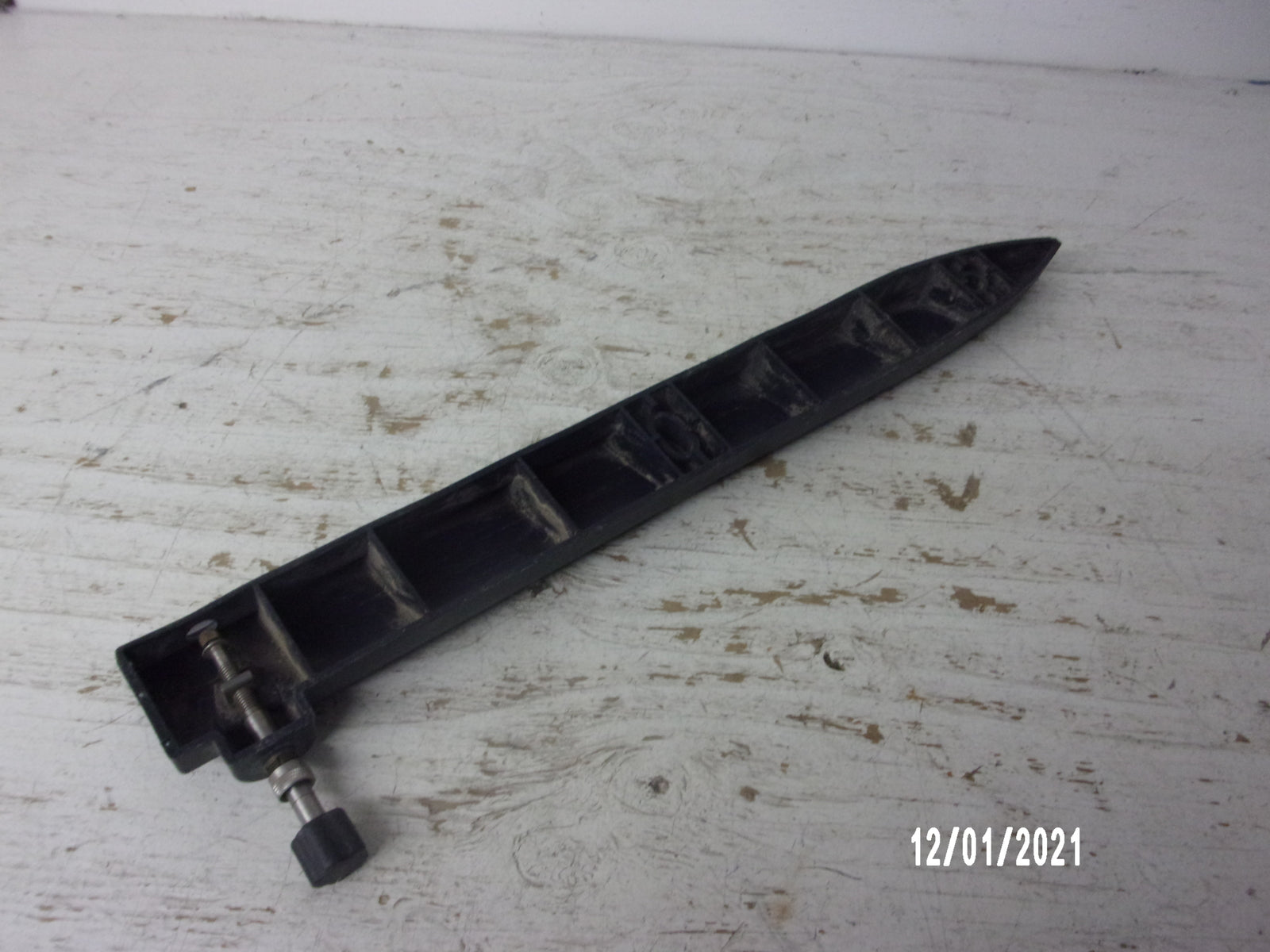 Yamaha WaveRunner 1997-1998 WaveRunner OEM Black Right Sponson GP7-U883P-00-00