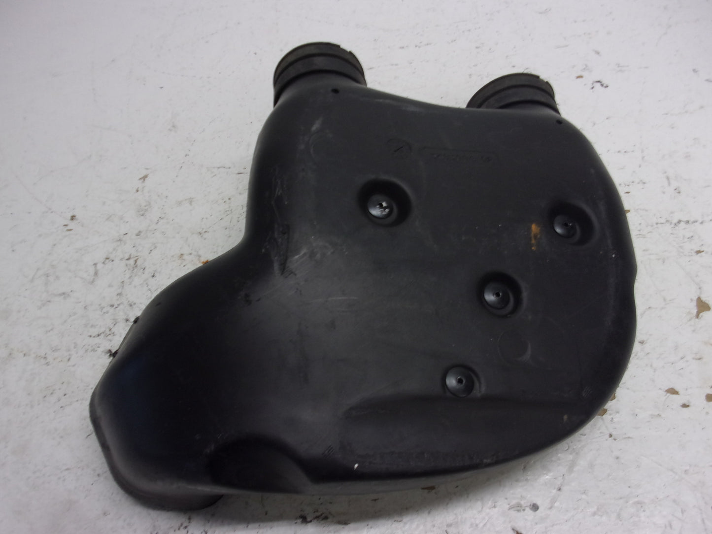 Polaris Snowmobile 2006 RMK Fusion Switchback OEM Intake Boost Box Part# 1203147
