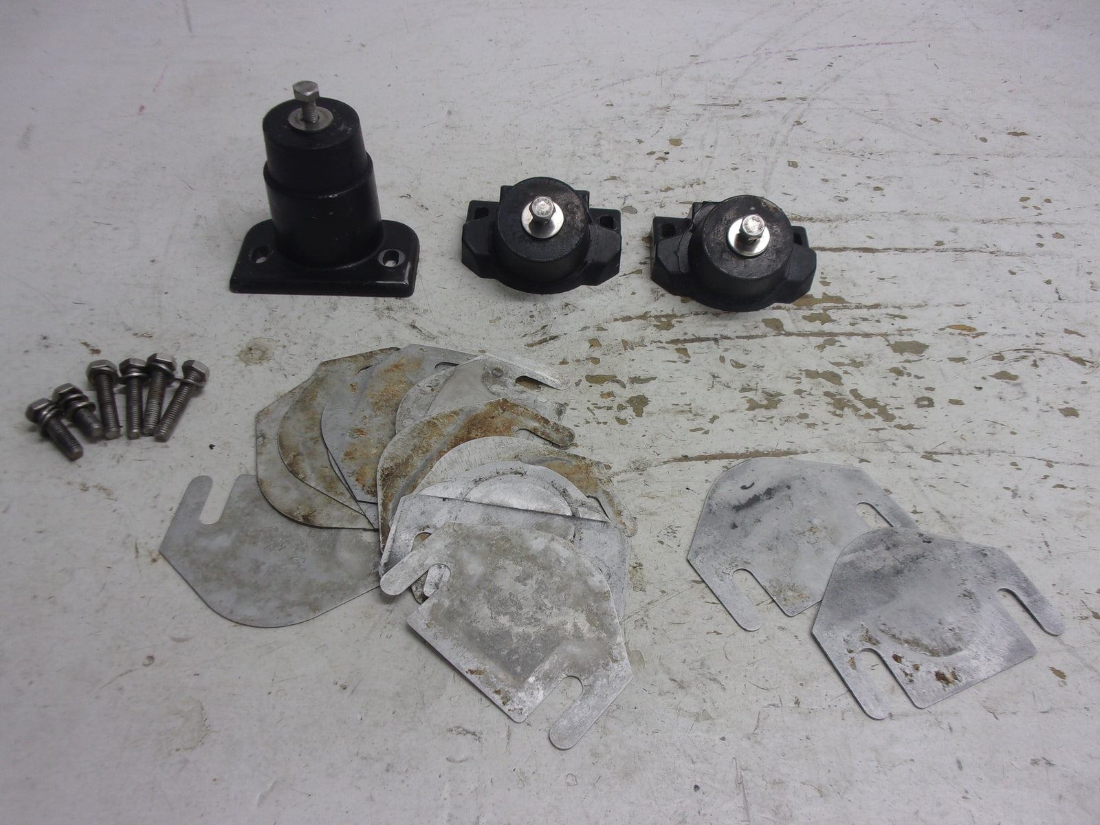 Sea Doo Bombardier PWC 1996 GSX GTX XP Engine Mount Set # 270000220