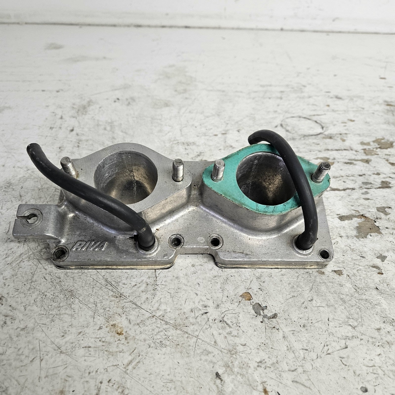 Yamaha 94-95 SuperJet 93-95 WBlaster  94-95 FX1 RIVA Dual Carburetor Manifold