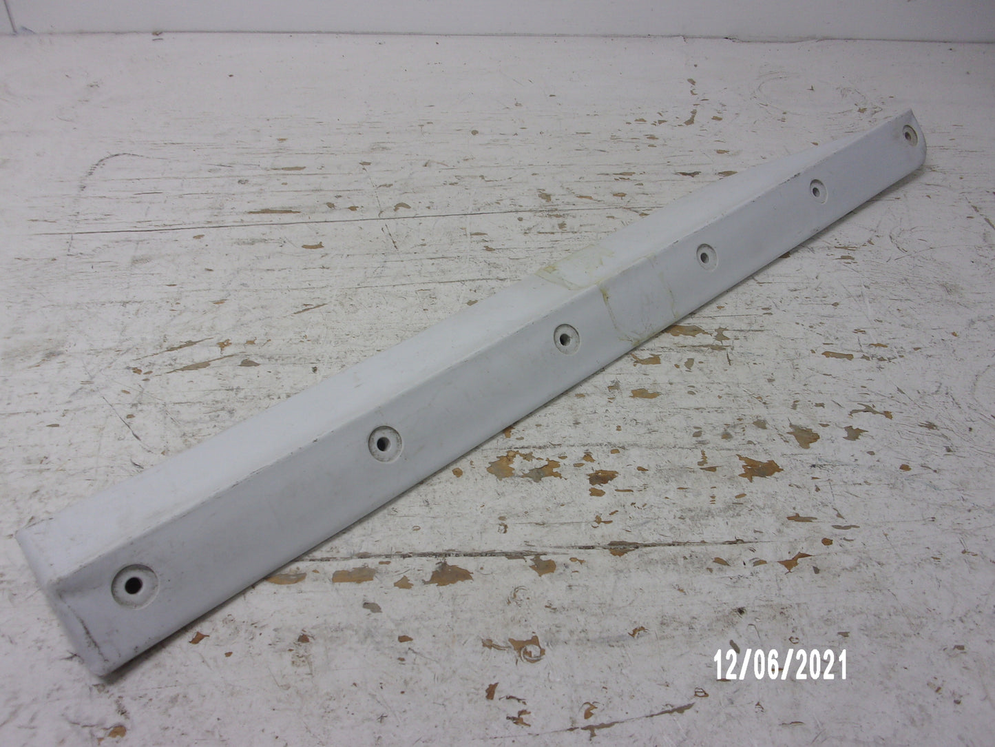 Polaris PWC Watercraft 1999 SLTH OEM White Right Hand Sponson Part# 5432273-207