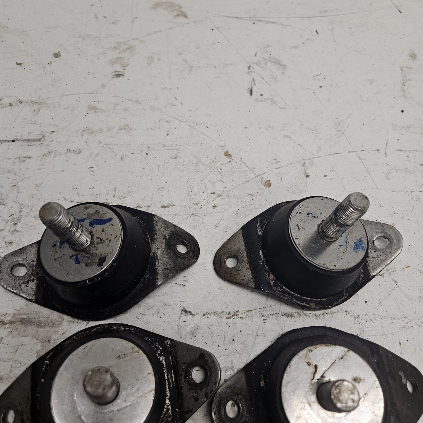 Polaris Watercraft 1995 SL SLX 650/750/780 OEM Engine Mount Set Part# 3110051