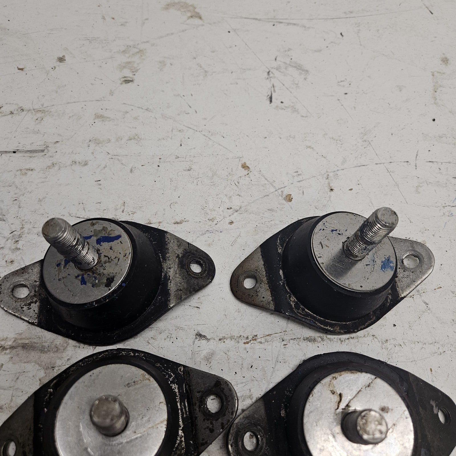 Polaris Watercraft 1995 SL SLX 650/750/780 OEM Engine Mount Set Part# 3110051
