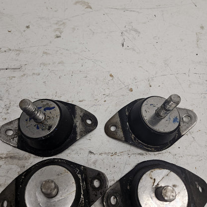 Polaris Watercraft 1995 SL SLX 650/750/780 OEM Engine Mount Set Part# 3110051
