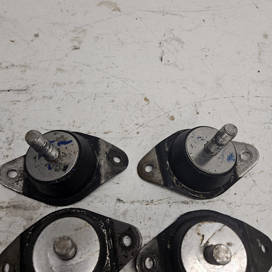 Polaris Watercraft 1995 SL SLX 650/750/780 OEM Engine Mount Set Part# 3110051