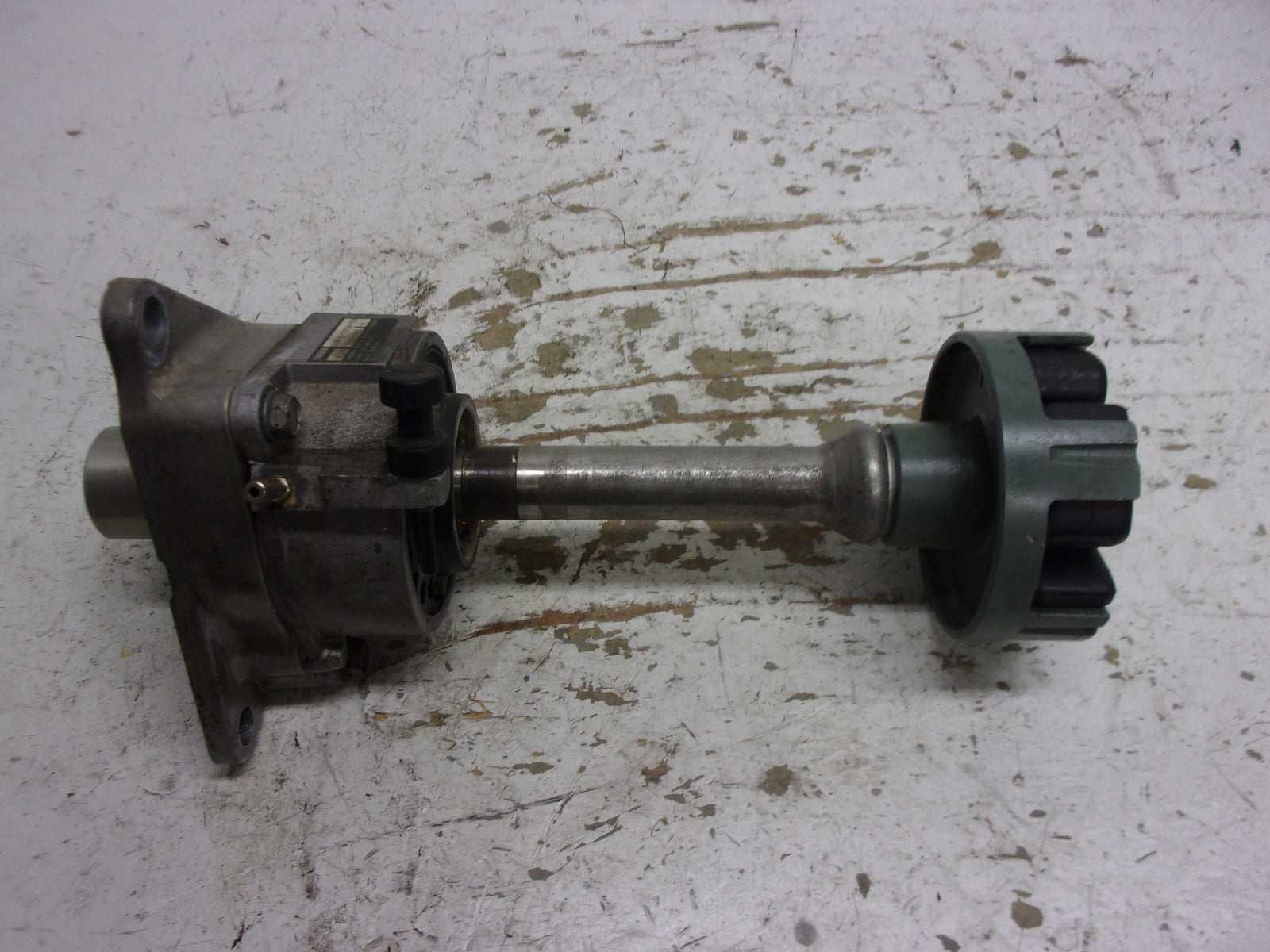 Yamaha 1997 WaveVenture 760 OEM Bearing Housing + Coupler Part# 61X-45332-02-94