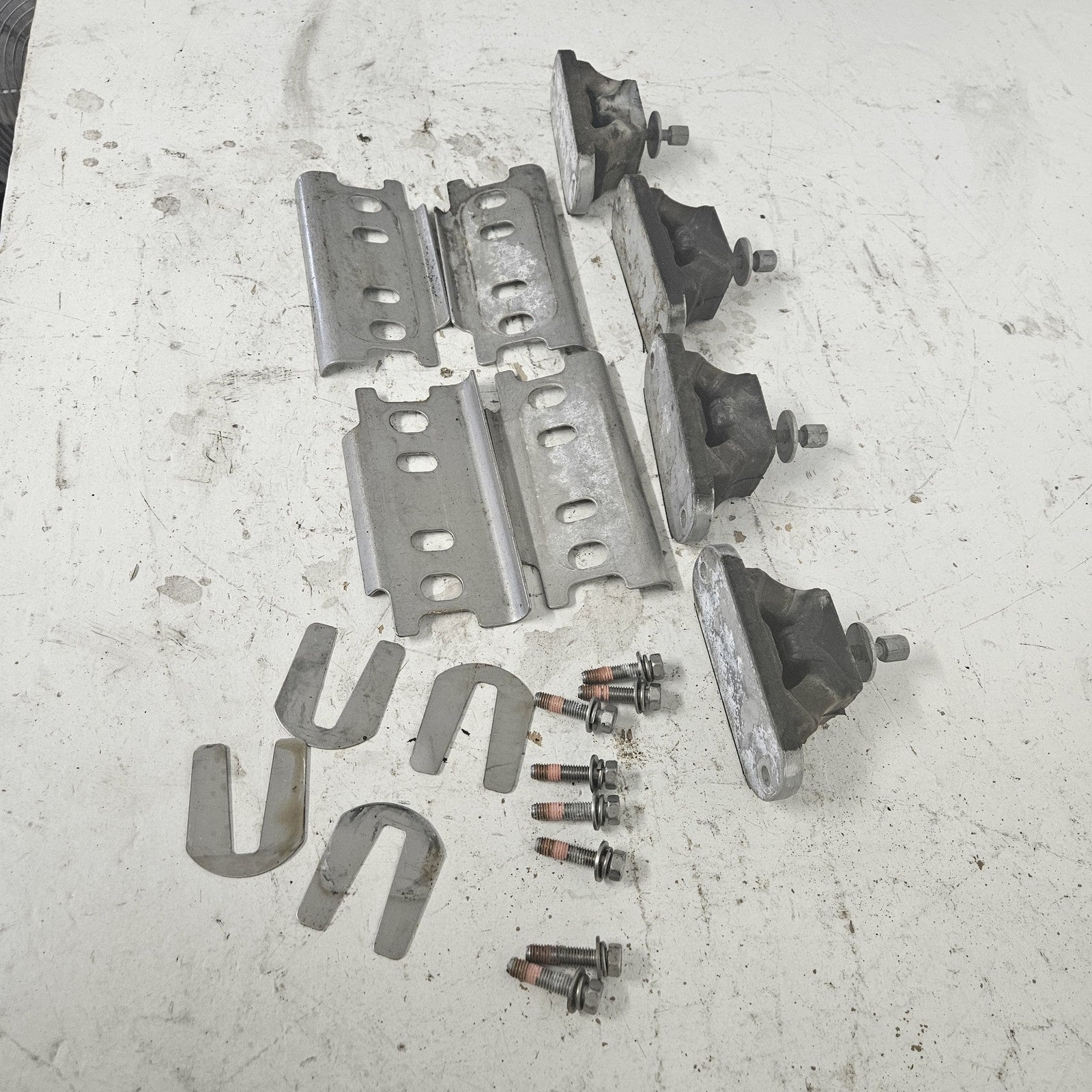 Yamaha WaveRunner 2012-2022 FX EX GP VX OEM Engine Mount Set # 67X-44517-10-00
