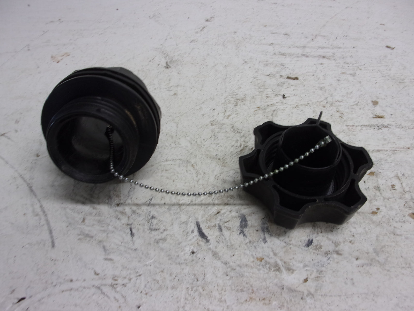Kawasaki Jet Ski 1999-2005 Ultra 130/150 Fuel Filler Neck + Cap Part# 51049-3722
