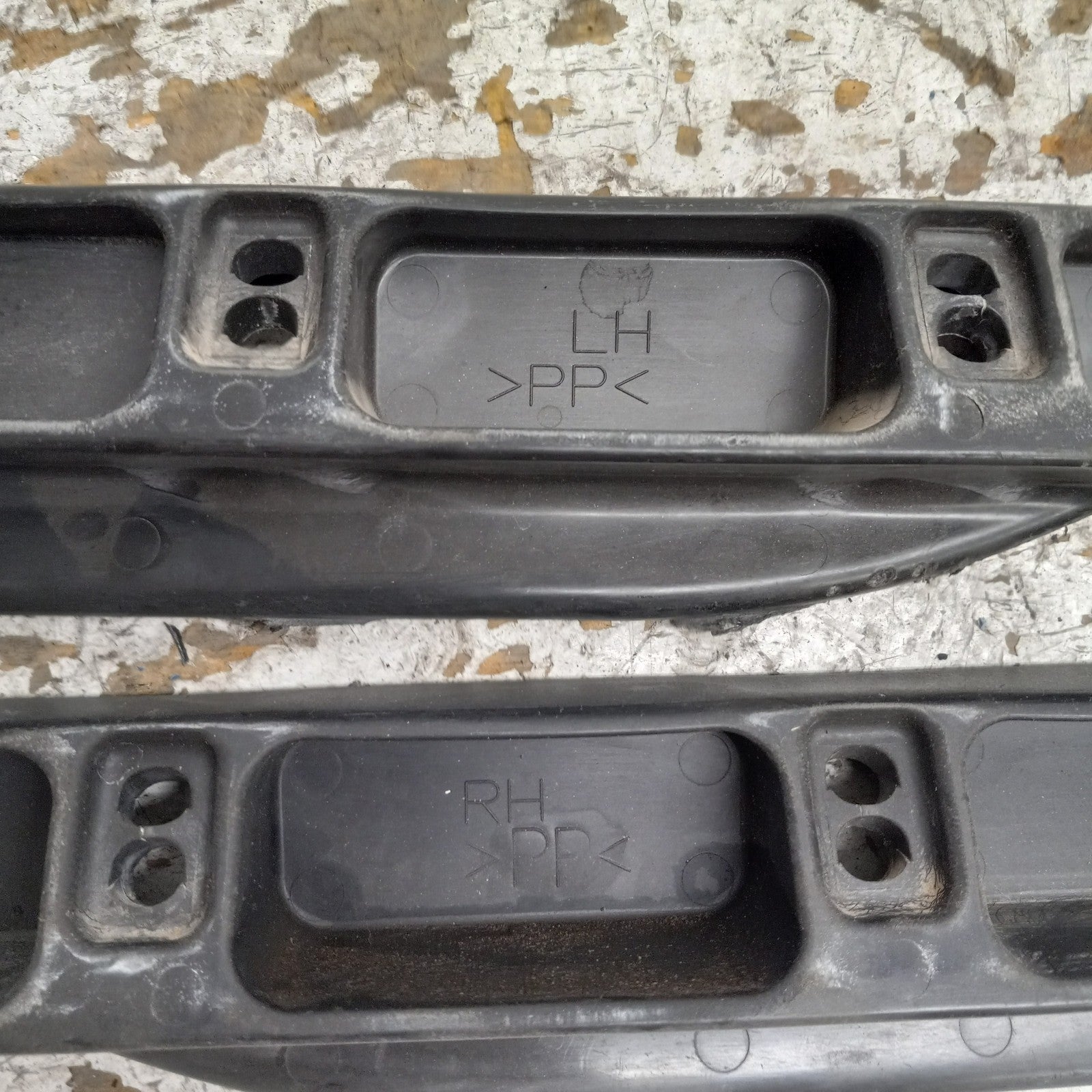 Yamaha Waverunner 2000-2008 GP 1200/1300 OEM Sponson Set Part# F0X-U883P-00-00