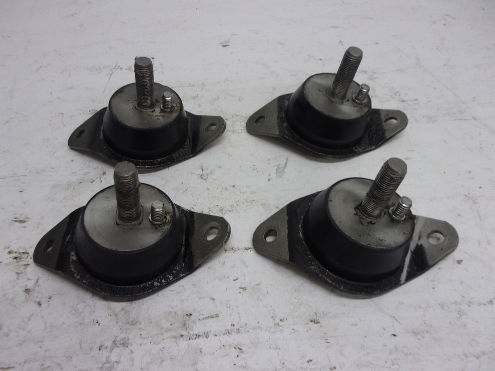 Polaris PWC Watercraft 1996-1999 SLTX SL SLX SLT OEM Engine Mount Set # 3110055