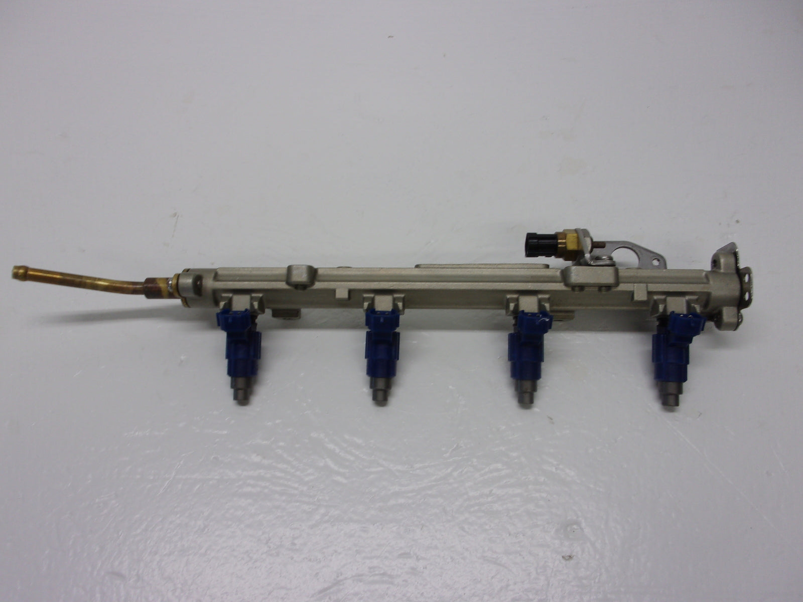 Yamaha WaveRunner 2002-2003 FX FX140 OEM Fuel Rail + Injectors # 60E-13761-00-00