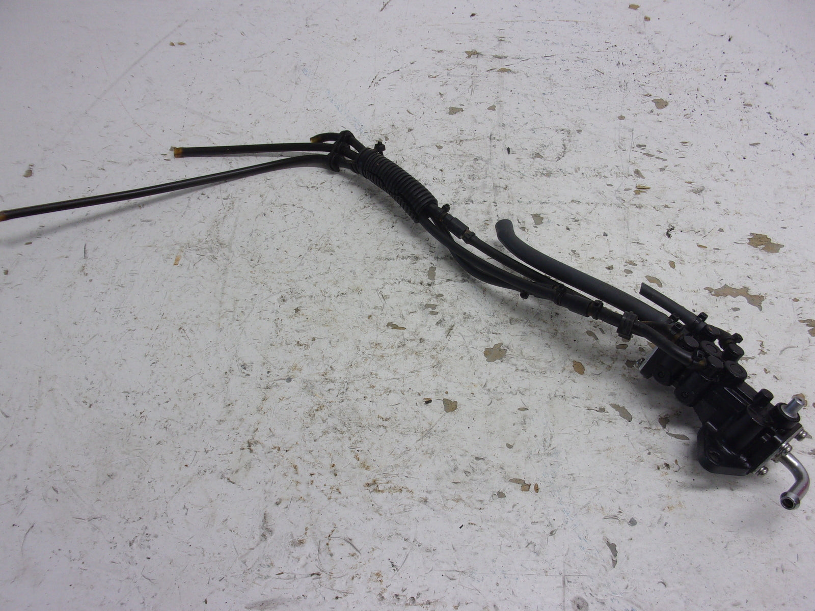 Yamaha PWC 1996-1997 WaveVenture 1100 OEM Oil Injection Pump # 64T-13200-00-00