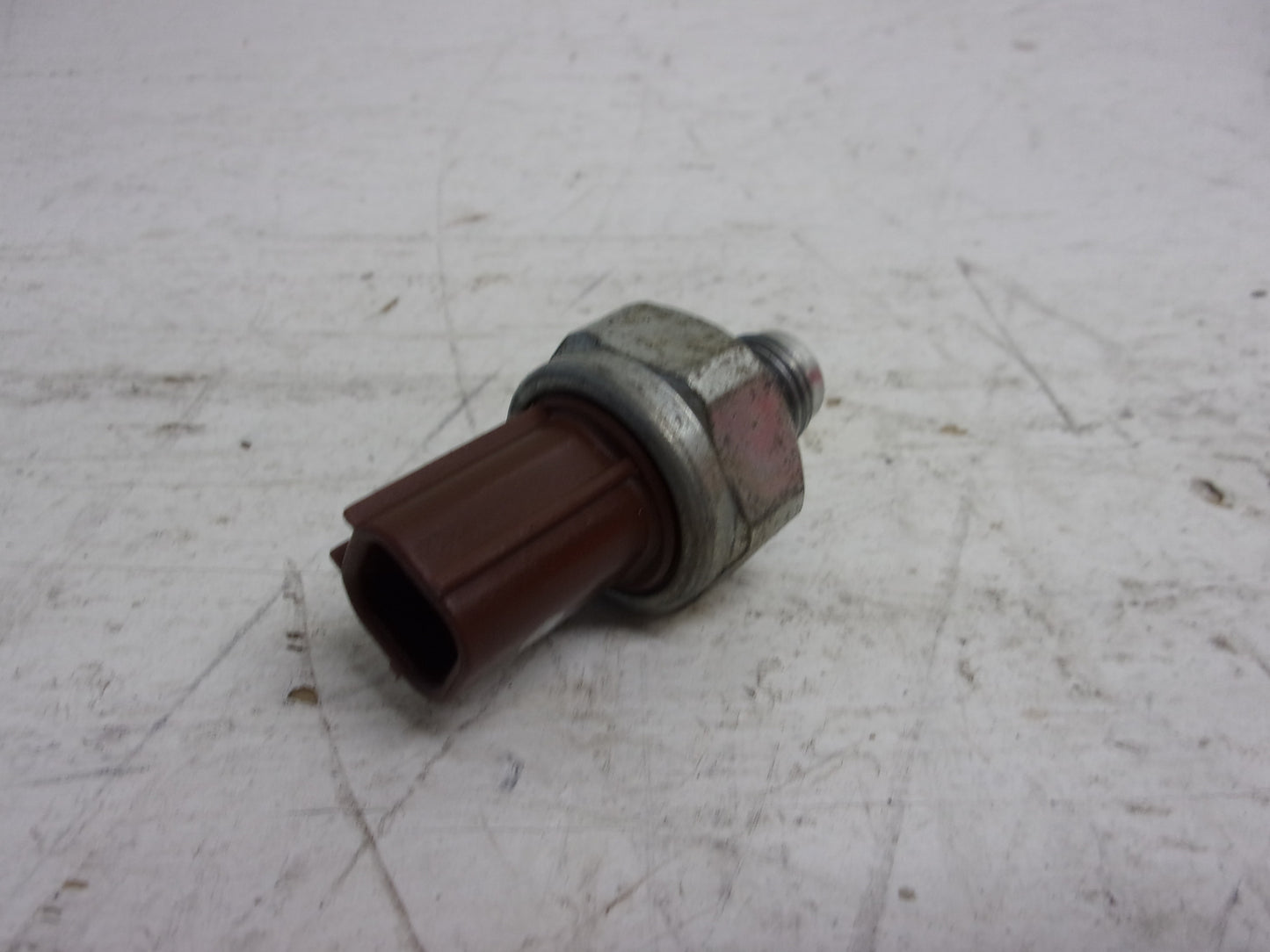 Honda  Aquatraxx 2002-2007 R-12 R-12X F-12 F-12X OEM Knock Sensor  30530-HW1-671