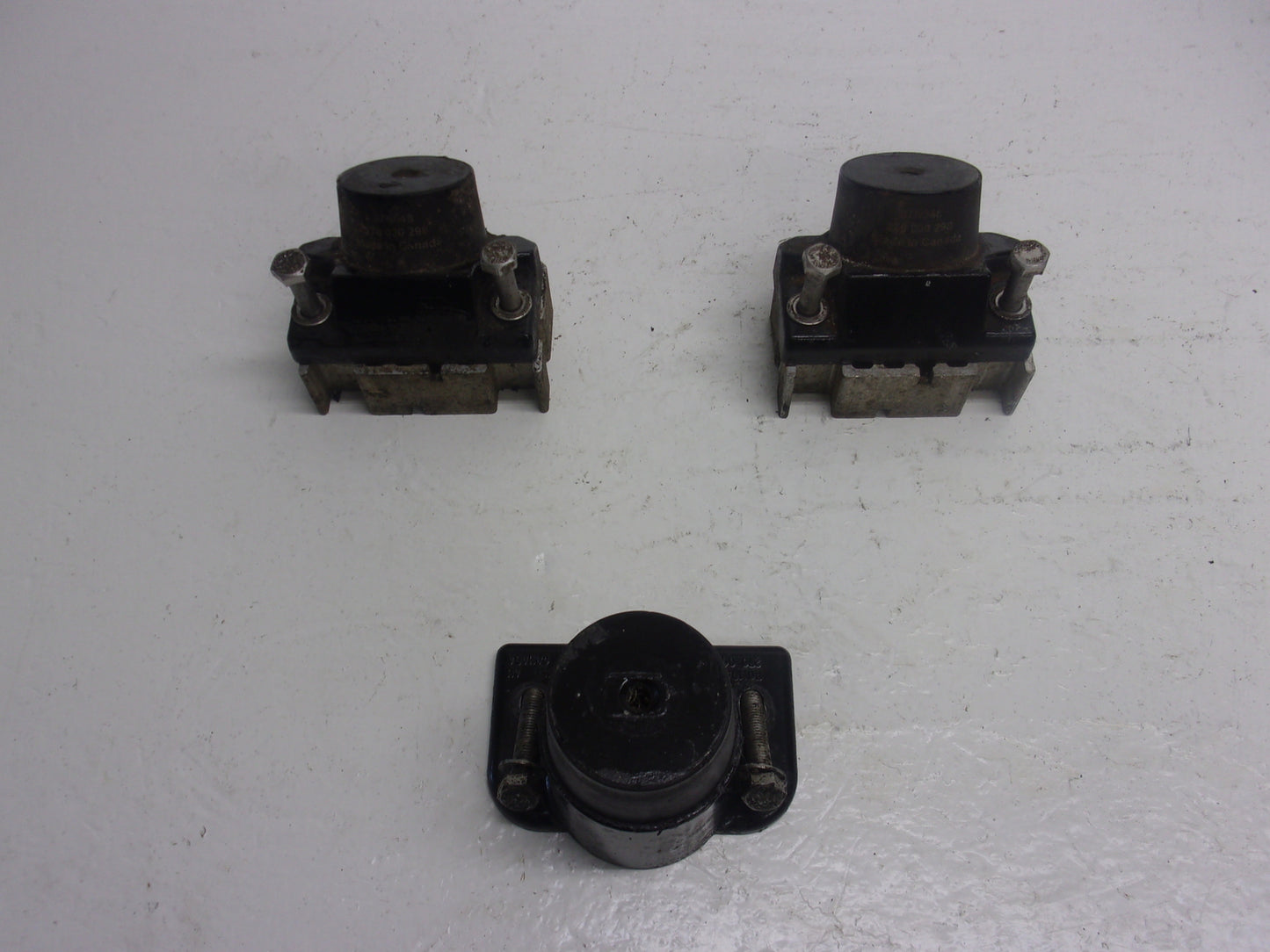 Sea Doo Bombardier 1997-1998 SPX GSX GTX XP OEM Engine Mount Set Part# 270000297