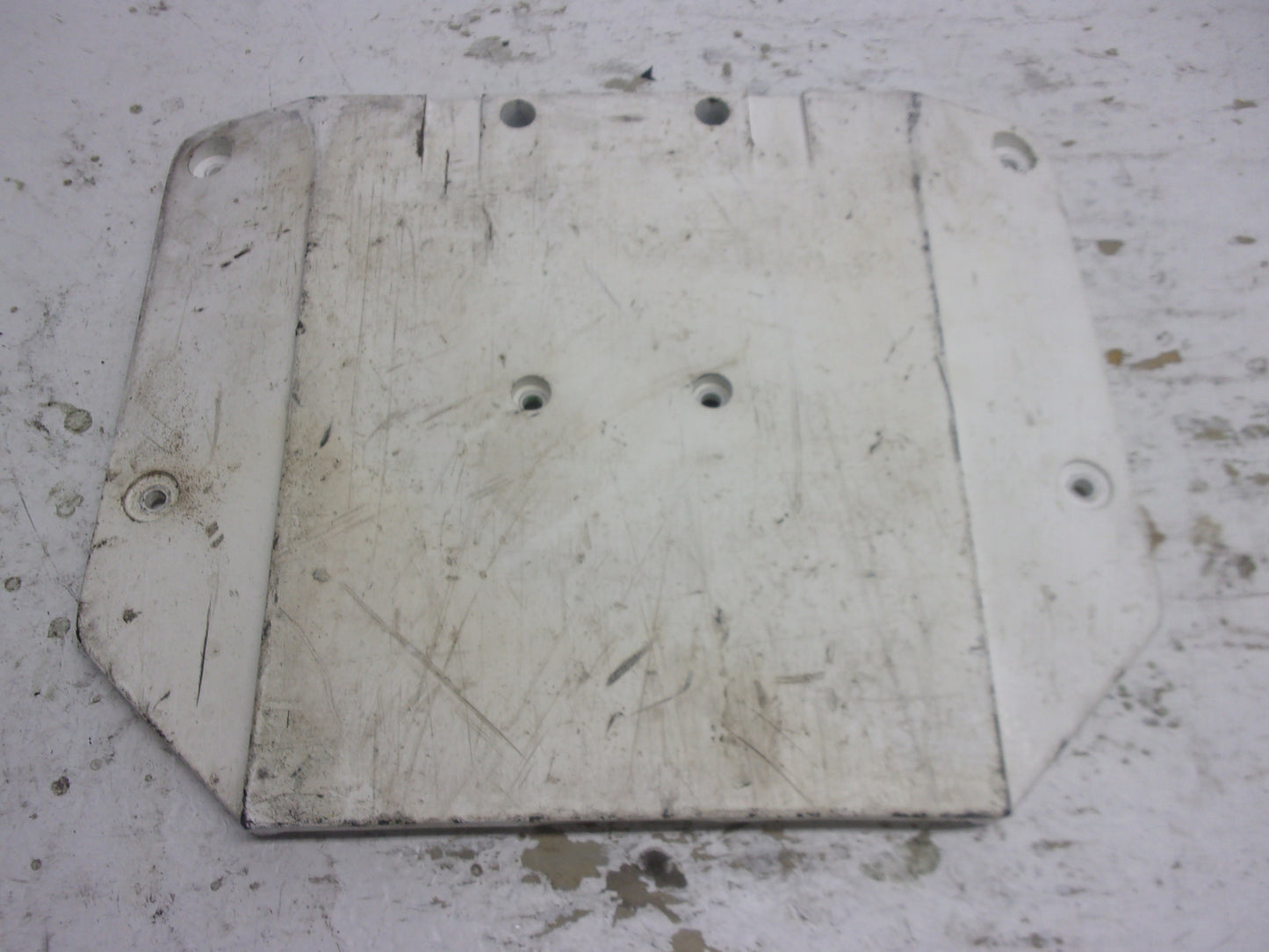 Kawasaki Jet Ski 1998 ZXI 1100 Ride Plate / Jet Pump Cover White 59446-3741-8C