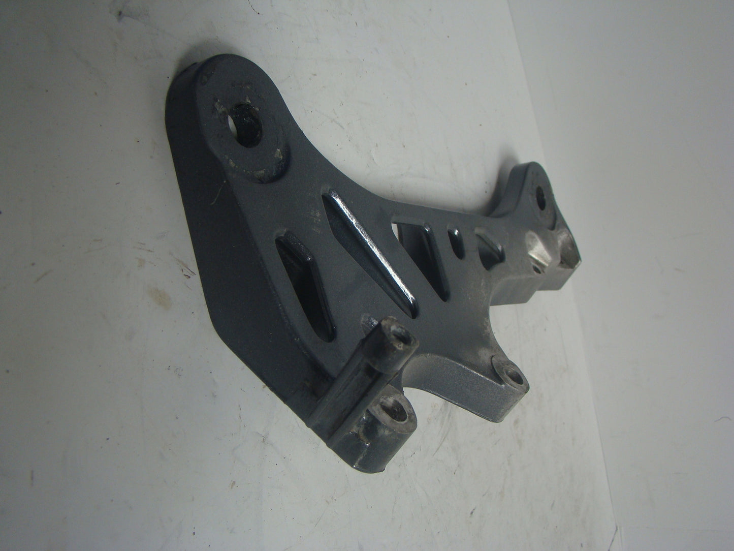 Yamaha Waverunner 2004 XL 700 Front Upper Engine Bracket Part# 6R7-21415-01-00