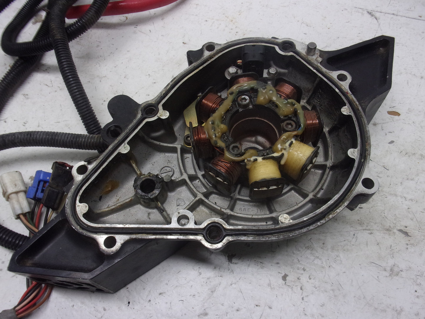 Yamaha Waverunner 1998-2005 XL GP XLT Electrical Box + Stator # 66E-85540-00-00