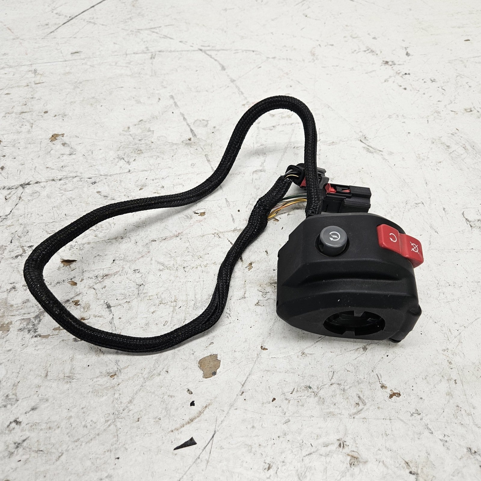 Can-Am Roadster 2019-2020 Ryker OEM Right Handlebar Switch + Grip Part 710005275