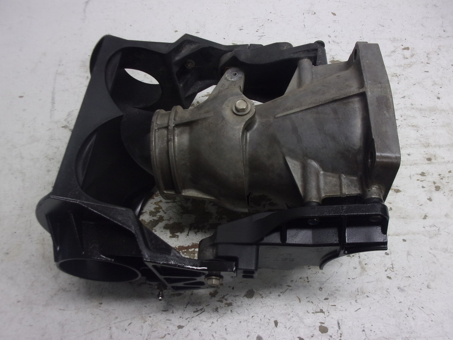Yamaha WaveRunner 2016-2022 VX OEM Venturi + Nozzle + Rev Gate 6EX-R1318-01-00