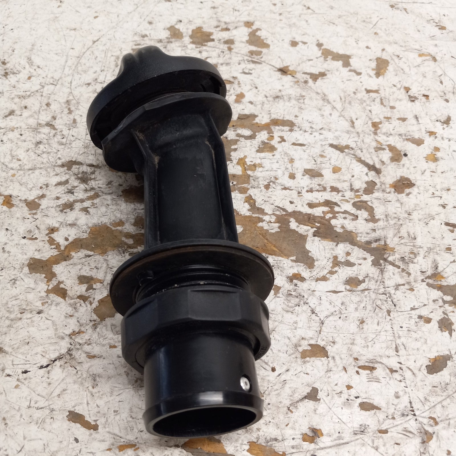 Sea Doo Bombardier 1995-2004 HX XP OEM Fuel Filler Neck + Cap Part# 275500229