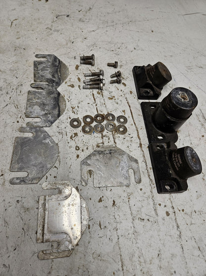 Sea Doo Bombardier PWC 1996 GSX GTX XP Engine Mount Set # 270000222